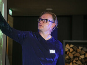 Mehr über den Artikel erfahren Experts Talk: Holger Meyer über die Digitalisierung in der Regionalbank